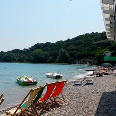 Het strand van Lido di Lonato op enkele meters van de staanplaats